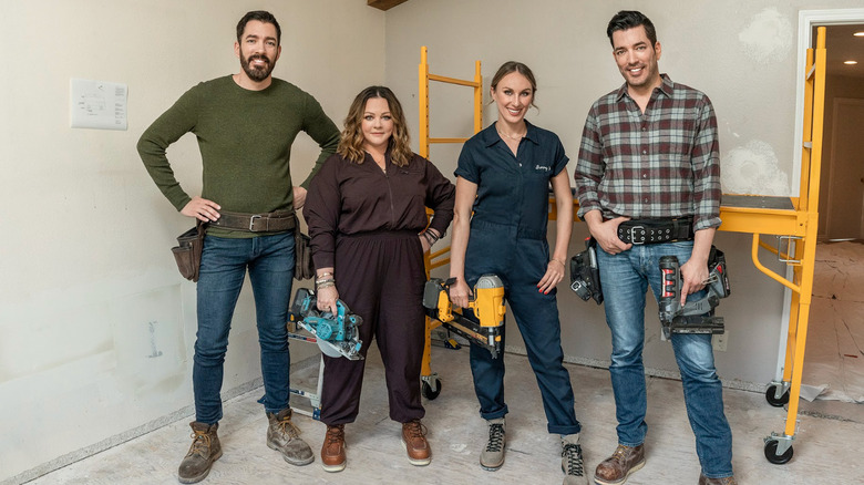 Jenna Perusich and Melissa McCarthy with the Property Brothers in The Great Giveback