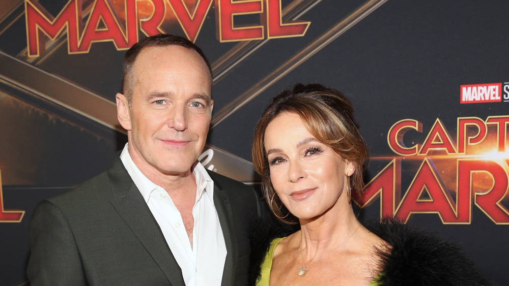 Jennifer Grey and Clark Gregg