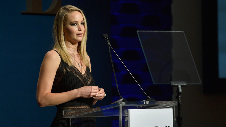 Jennifer Lawrence talking at the Elle event 