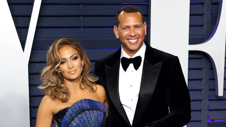 Jennifer Lopez, Alex Rodriguez posing