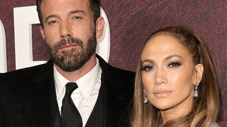 Jennifer Lopez and Ben Affleck posing