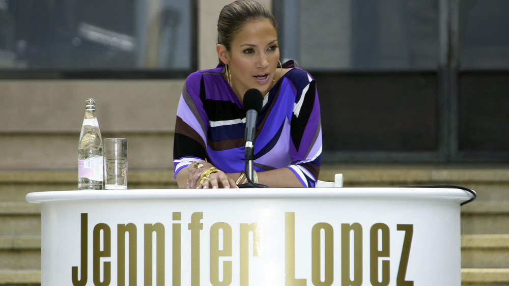 Jenifer Lopez promoting her 2001 album
