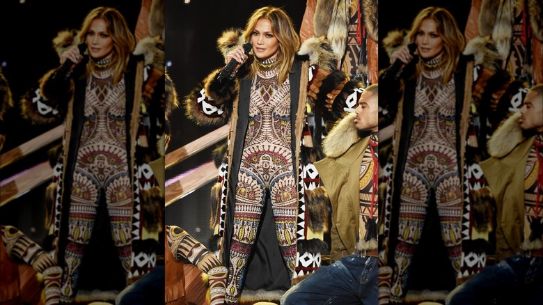 Jennifer Lopez on stage, performing during the AMAs in 2015