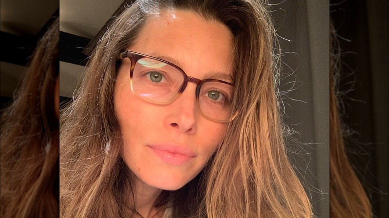 Jessica Biel in glasses selfie