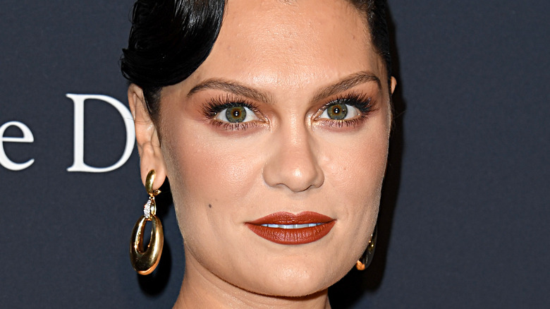 Jessie J poses on the red carpet