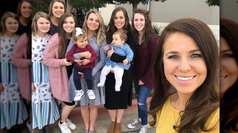 Jana, Jinger, Jessa, Jill, Joy, Johannah and Anna Duggar with babies