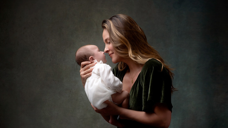 Jill Wagner holding daughter Daisy