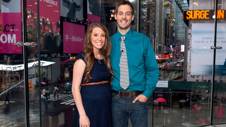 Jill Duggar Dillard and husband pose in Times Square