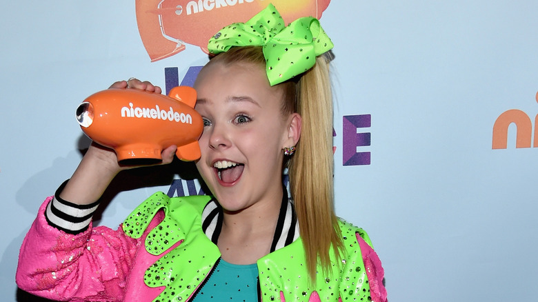 JoJo Siwa at Nickelodeon Kids' Choice Awards