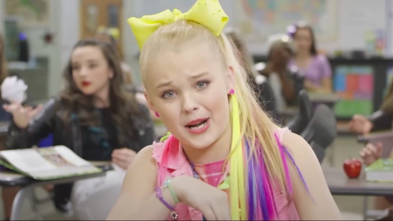 JoJo Siwa in music video for Boomerang