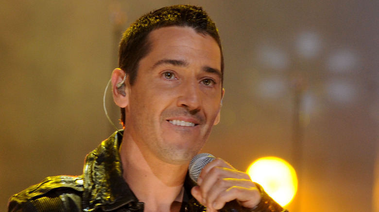 Jonathan Knight on-stage in 2010