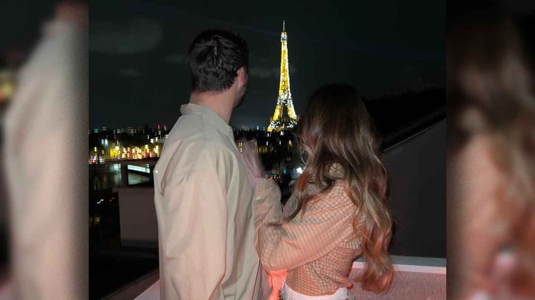 Josh Allen and Hailee Steinfeld share a sweet moment together in Paris