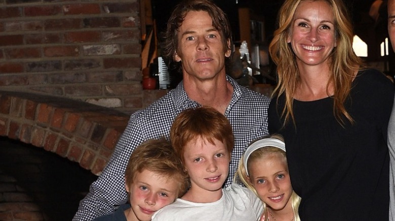Julia Roberts with family