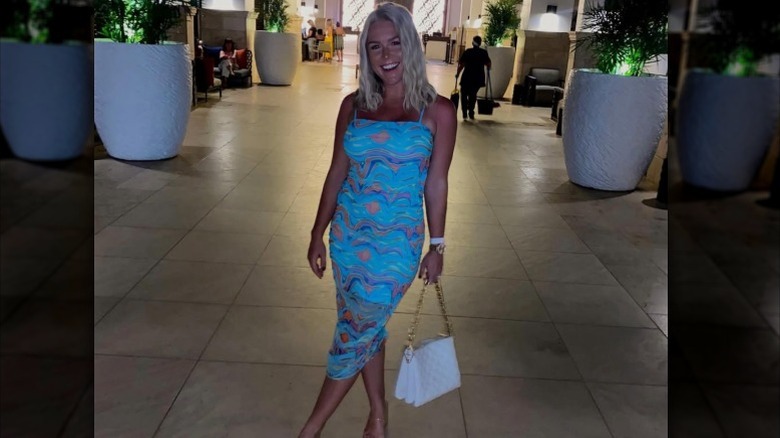 Karoline Leavitt in a blue swirly dress in Aruba, Palm Beach (2022)