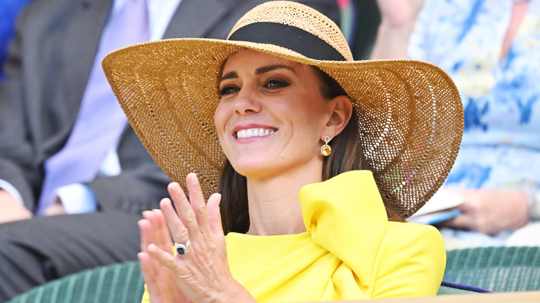 Kate Middleton floppy hat