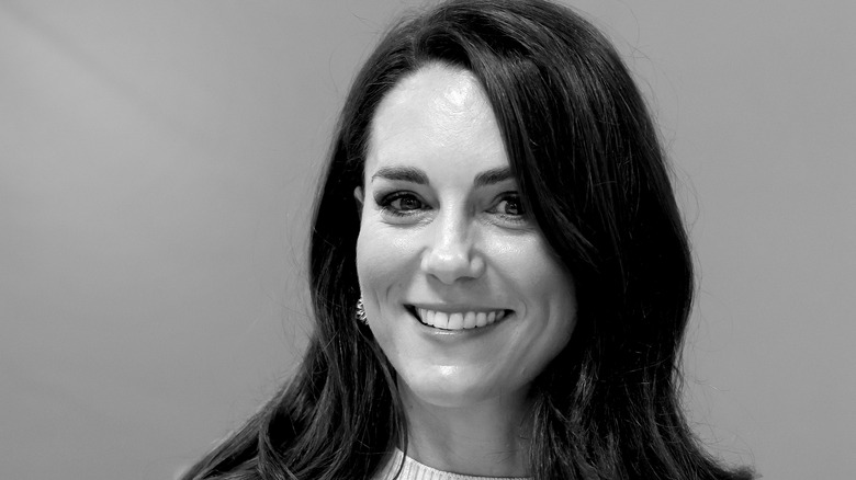 Kate Middleton side part