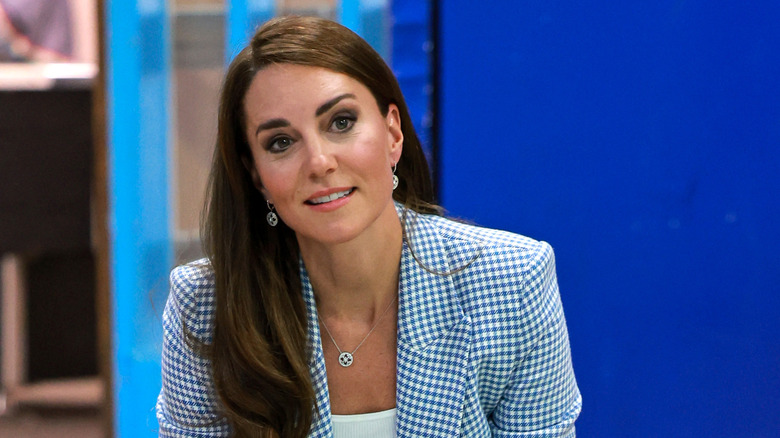 Kate Middleton blue houndstooth jacket