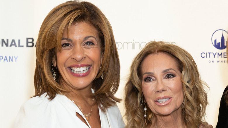 Hoda Kotb and Kathie Lee Gifford posing