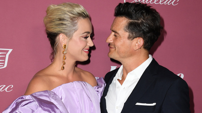 Smiling Katy Perry and Orlando Bloom