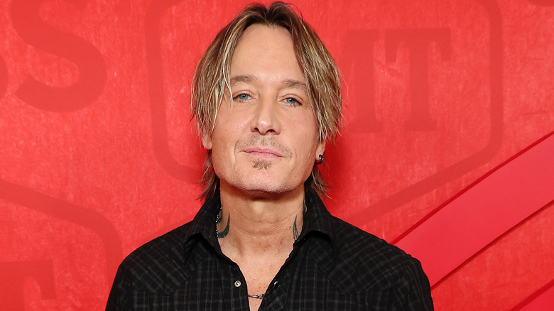 Keith Urban on the red carpet