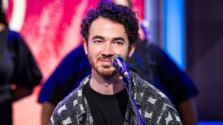 Kevin Jonas on stage