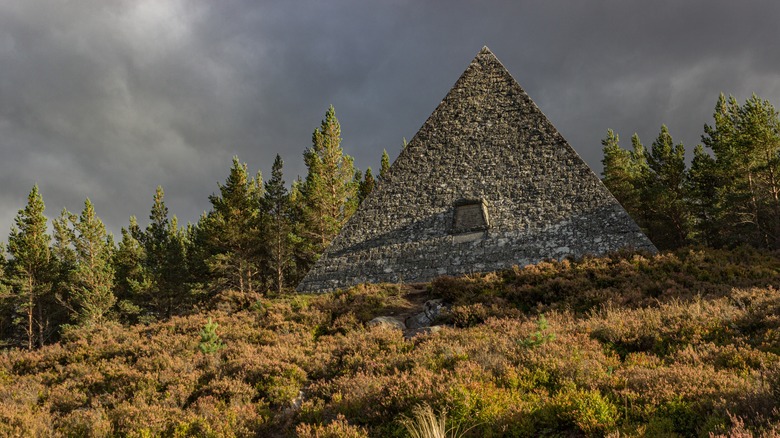 The front of Prince Albert's Cairn atop the hill