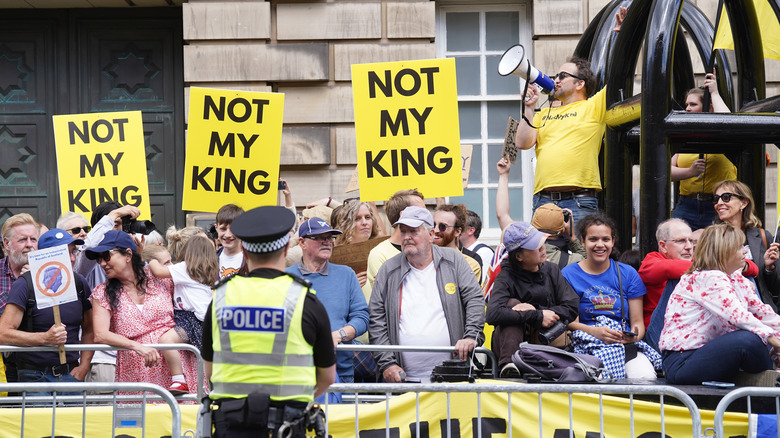 Protestors at King Charles' Scotland coronation