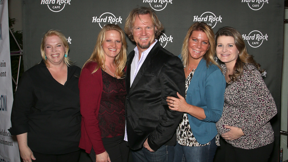 Kody Brown and wives posing on red carpet