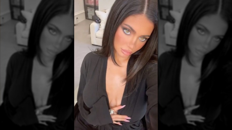 Kylie Jenner black dress 
