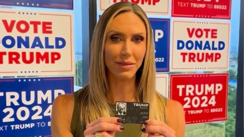 Lara trump holding Trump card