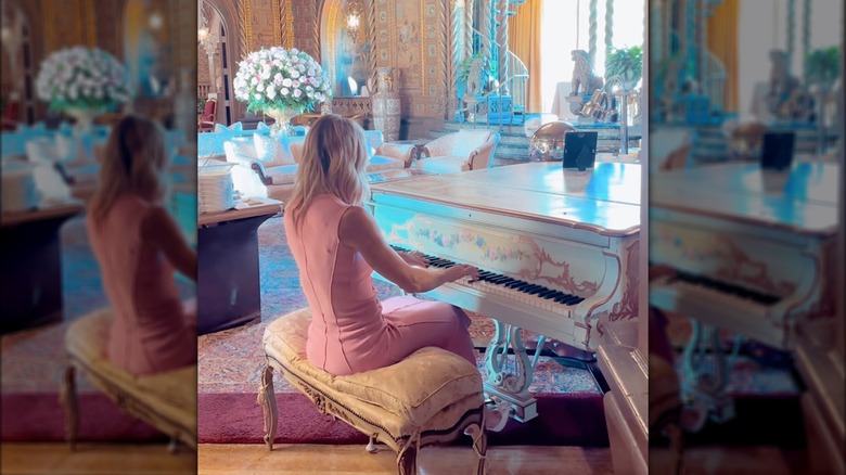 Lara Trump at a piano