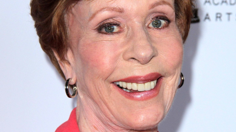 Carol Burnett smiling 