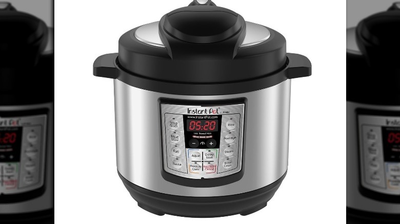 Instant Pot LUX Mini 3 Qt 6-in-1 Multi- Use Programmable Pressure Cooker