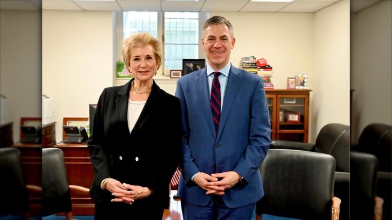 Linda McMahon poses alongside US Senator Jim Banks in the Russel Senate Office Building