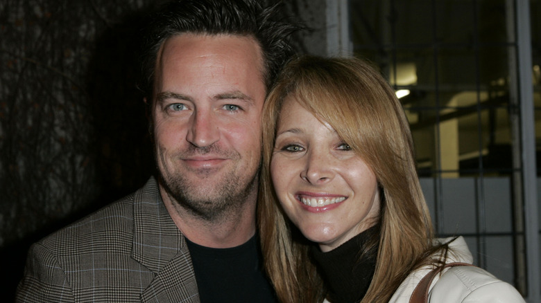 Matthew Perry and Lisa Kudrow smiling