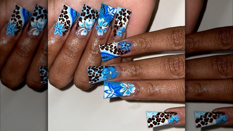 Cheetah floral duck nails manicure