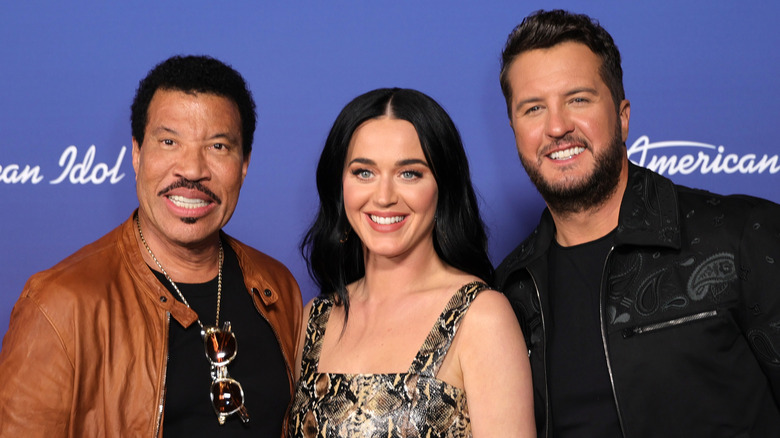 Lionel Ritchie, Katy Perry, and Luke Bryan posing