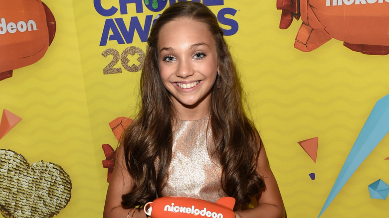 Maddie Ziegler at the 2014 Kids Choice Awards