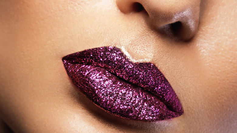 Glitter lips