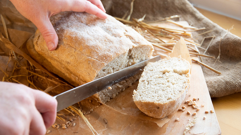 Cutting bread