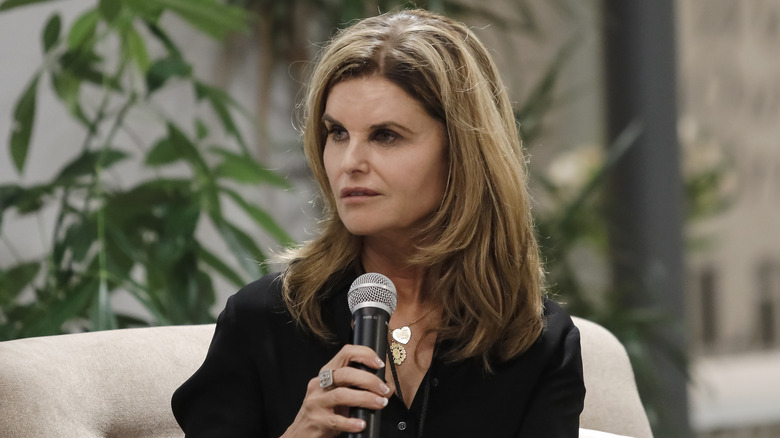 Maria Shriver talking at event