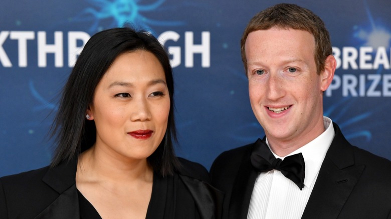 Priscilla Chan and Mark Zuckerberg attend the 2020 Breakthrough Prize Red Carpet in Mountain View, CA