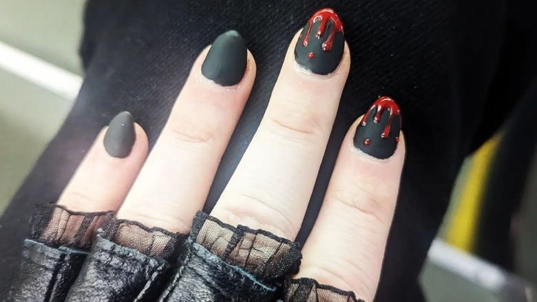 Black nails with dripping red