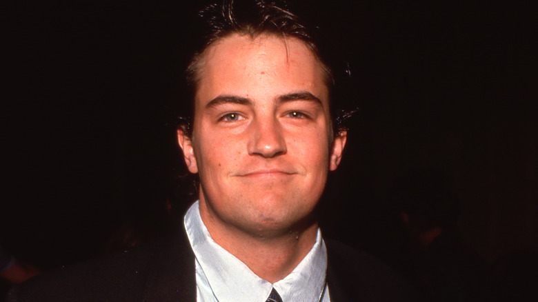 Matthew Perry posing