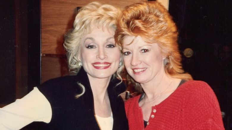 Dolly Parton and Judy Ogle smiling