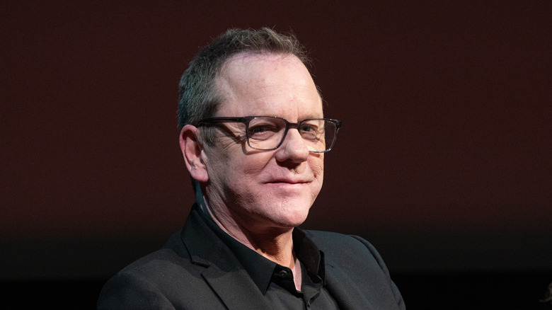 Kiefer Sutherland talking at an event