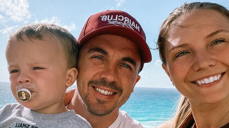 Mauz, Frankie, Paige family beach selfie 