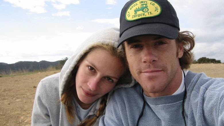 Danny Moder and Julia Roberts in a rare selfie