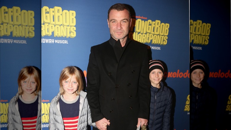 Liev Schreiber with children, event