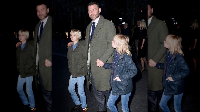 Liev Schreiber with children